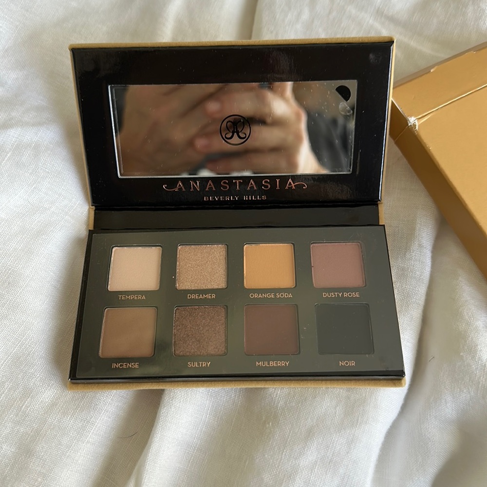 Anastasia Beverly Hills Soft Glam II Mini Eyeshadow Palette NEW